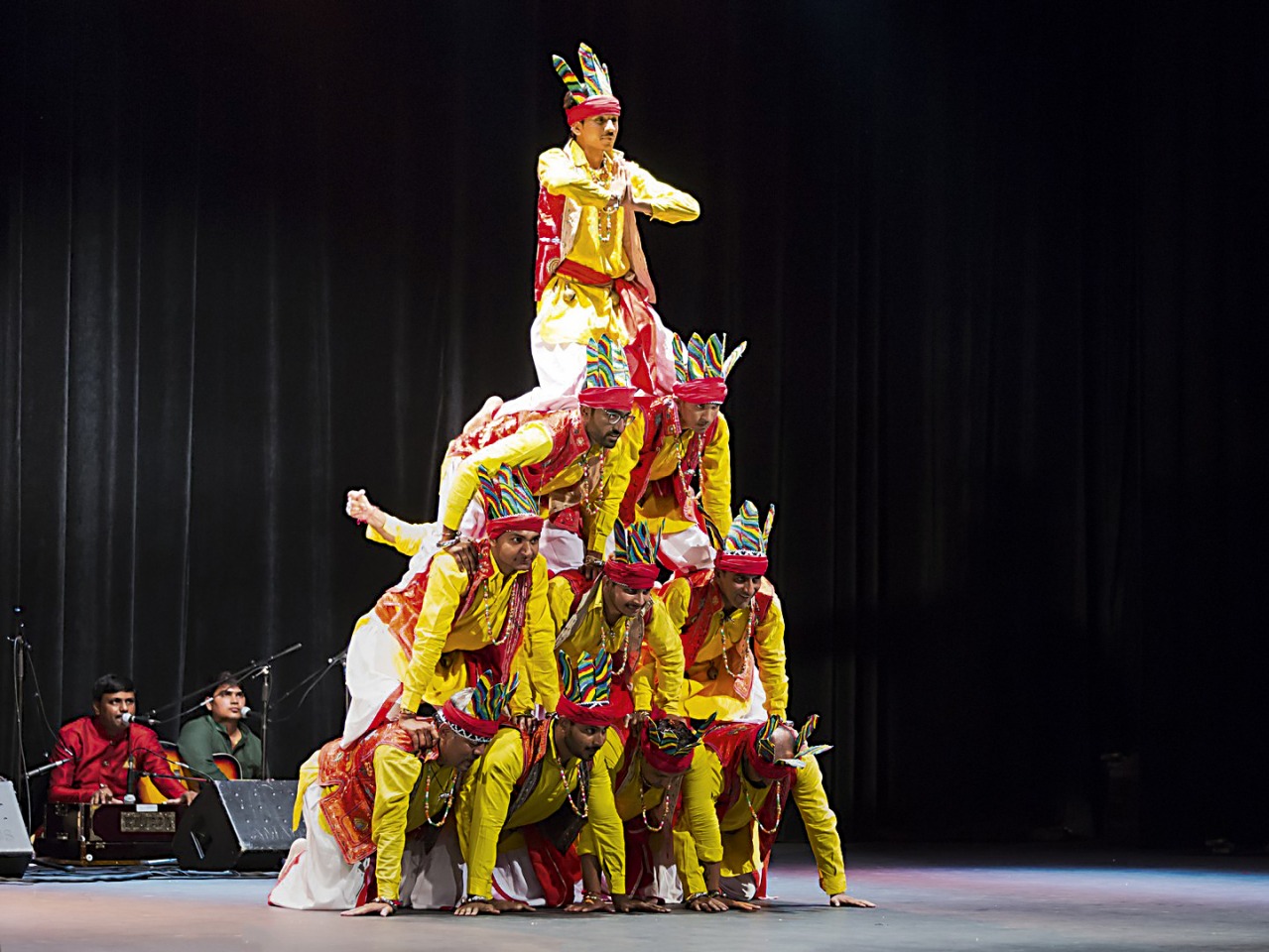 Ballet folklòric “RAAGA” (Índia)