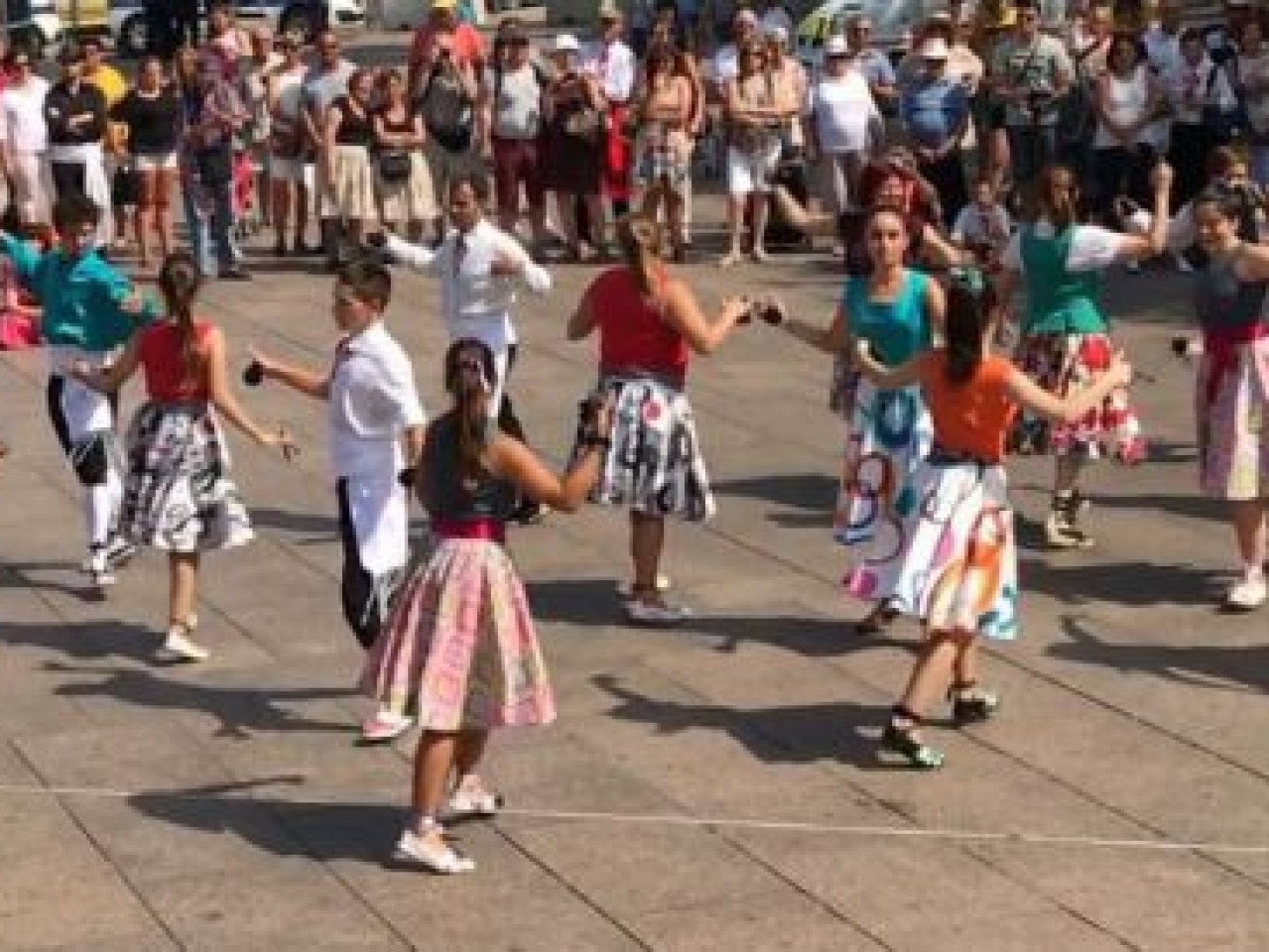 Colla de l'Agrupació de Balls de Gitanes del Vallès