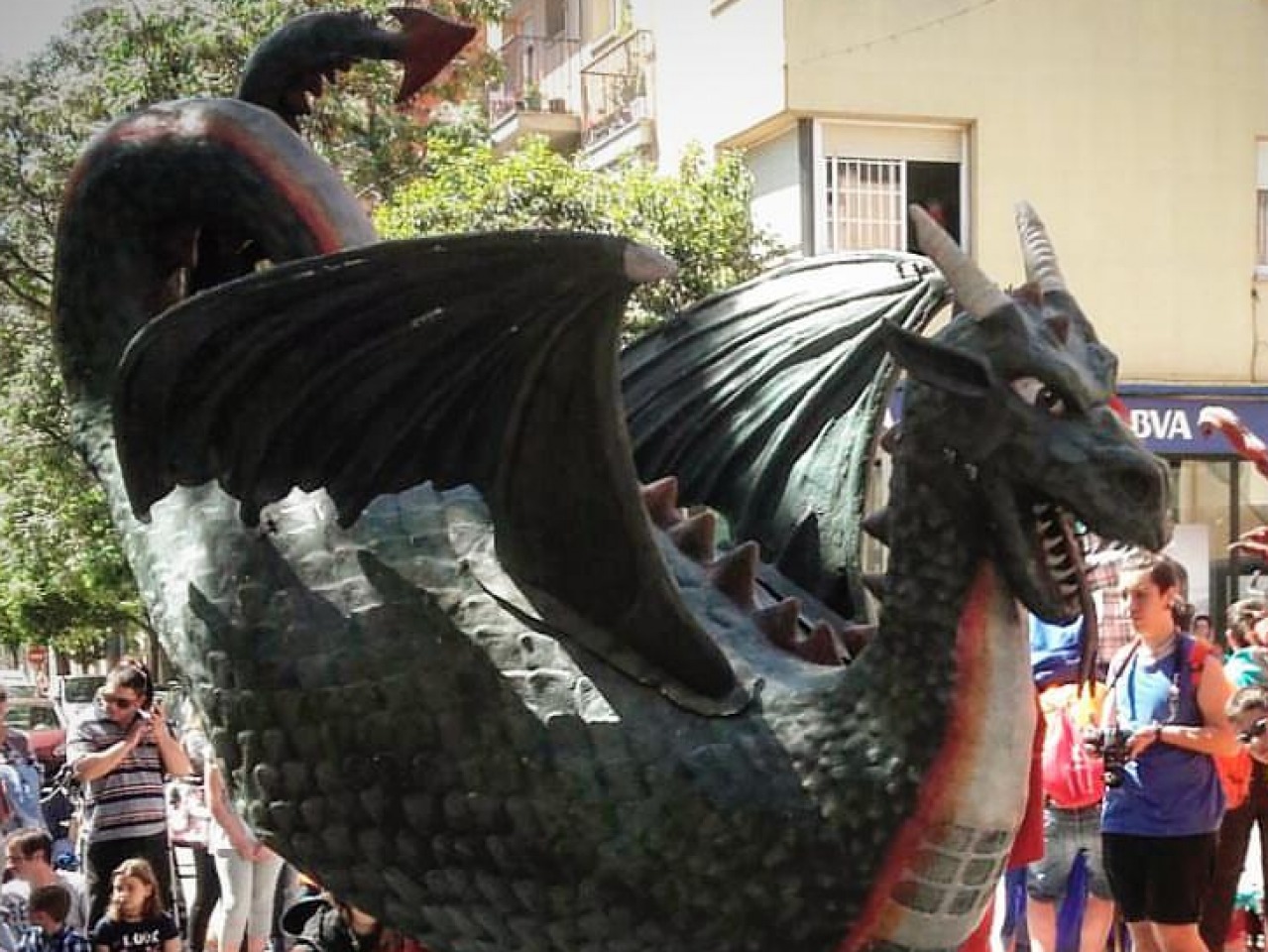 Drac Baluk Astharot i Diables de Ca n'Aurell · Terrassa